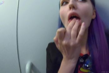 Порно видео в туалете самолета
