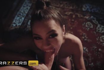 Brazzers-Сексуальная Азиатская порно с разговорами на русском языке Вампирша Kendra Spade жаждет Член