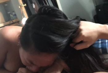 Филиппинский подросток порно відео дивитися сосет член, а затем трахается